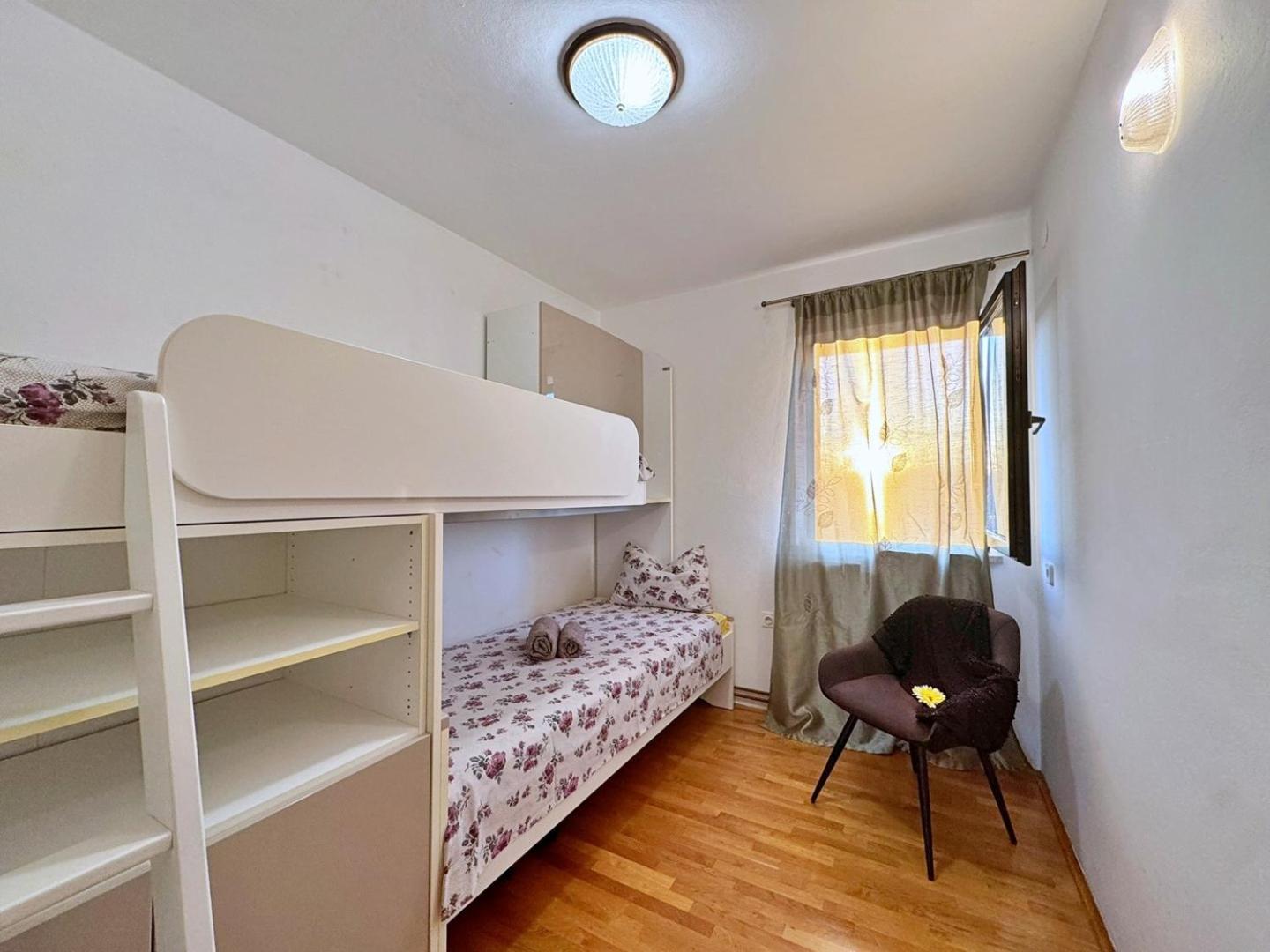 Apartments Katarina Malinska Exteriér fotografie
