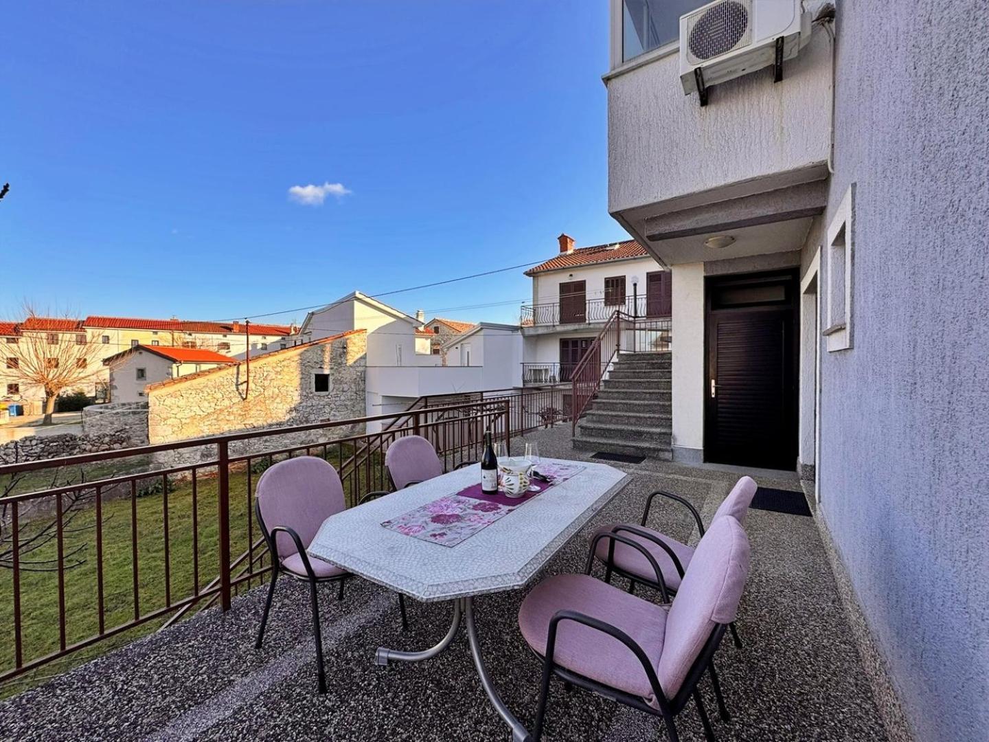 Apartments Katarina Malinska Exteriér fotografie